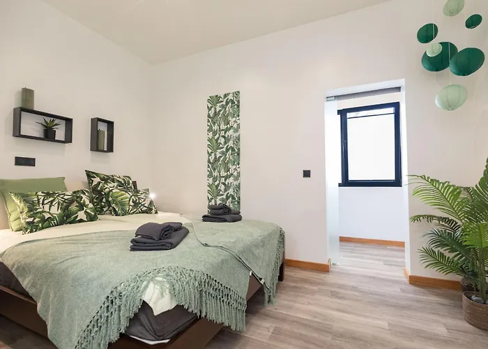 The View Flat By Rent-a-key Holiday home *